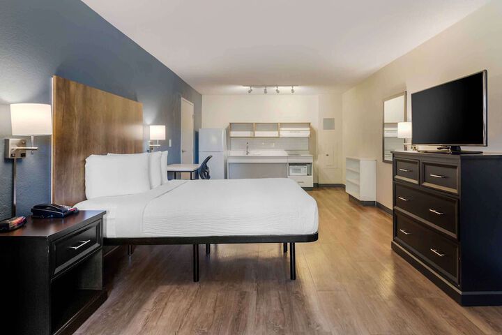Extended Stay America Suites Miami Airport Doral