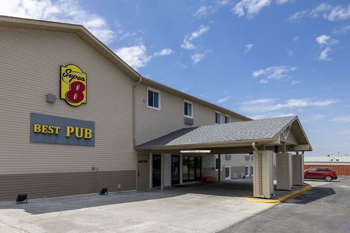 Hotel 4 of 78