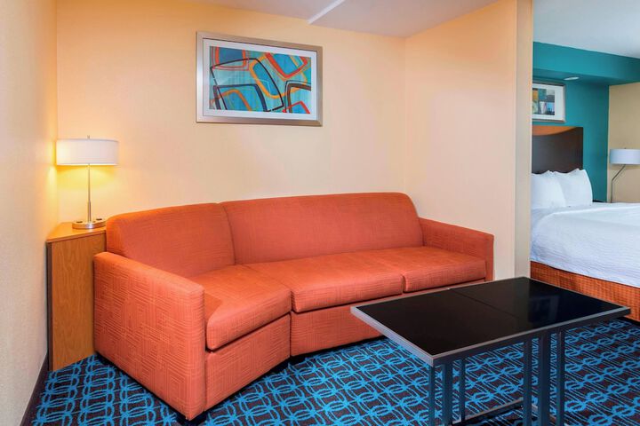 Room 10 of 17