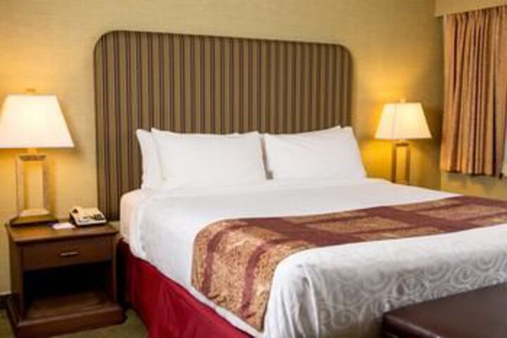 BEST WESTERN PLUS Coquitlam Inn Convention Centre