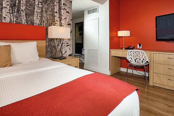 Room 36 of 108