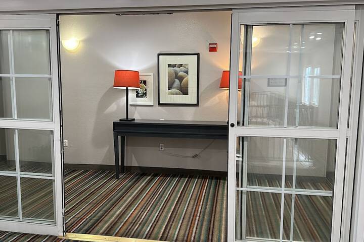 Room 54 of 90