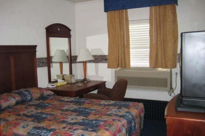 Room 3 of 6