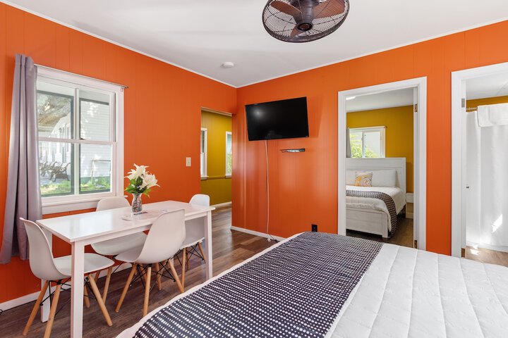 The Beaches Guest Rooms and Cottages