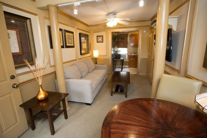 Room 22 of 41