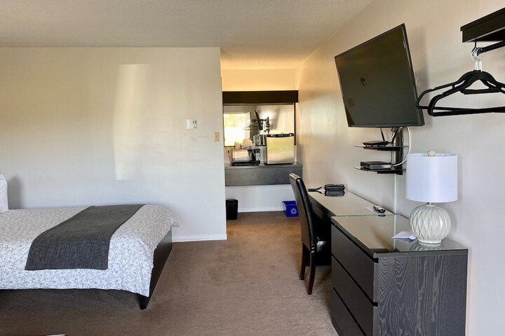 Room 40 of 44