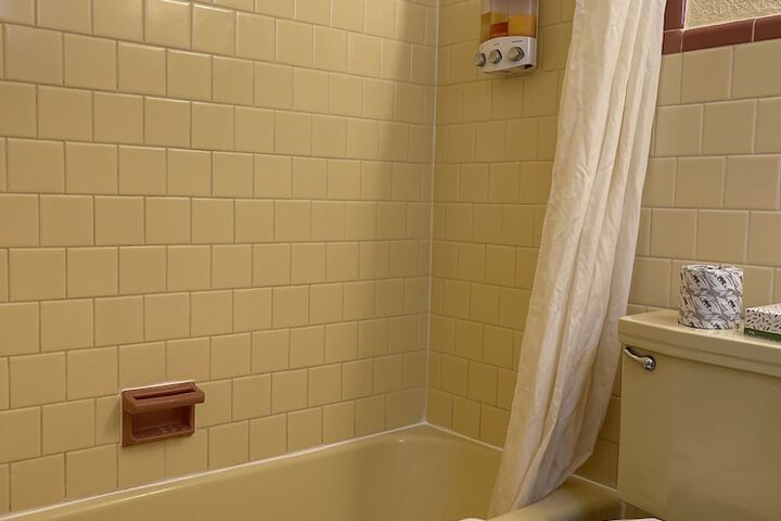 Room 18 of 26