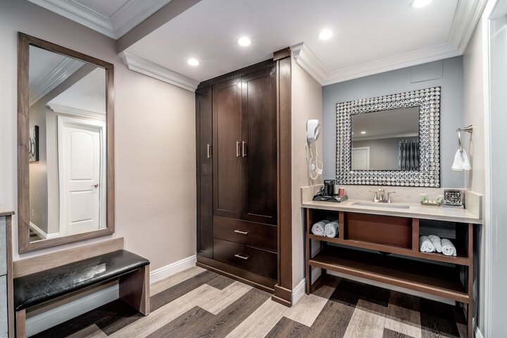 Room 41 of 67