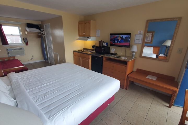 Room 22 of 33