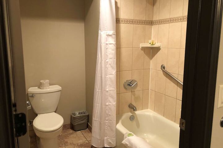 Room 21 of 51