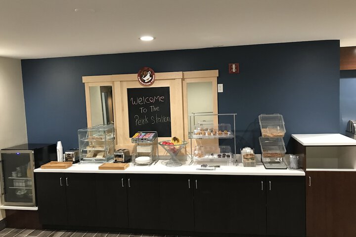 Breakfast/Coffee Service 39 of 43