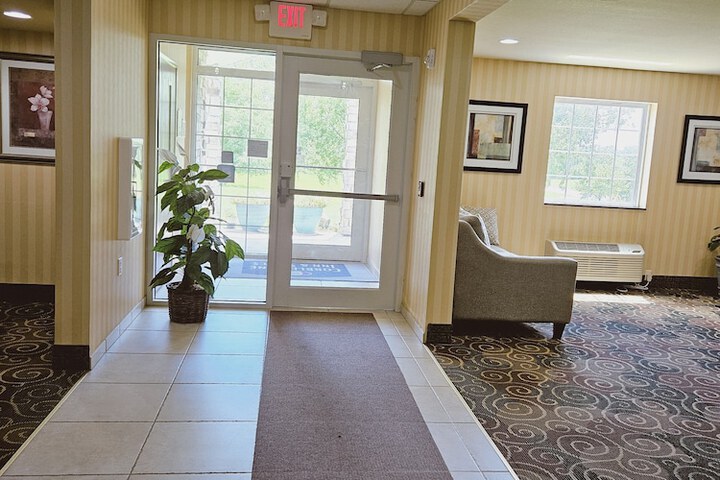 Cobblestone Inn & Suites - Bloomfield