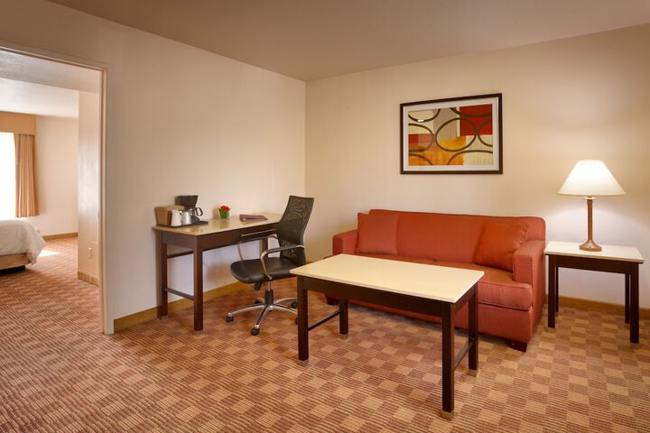 Room 48 of 63