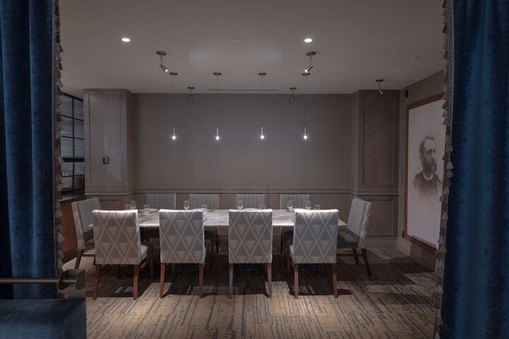 Hotel Fort Des Moines Curio Collection by Hilton