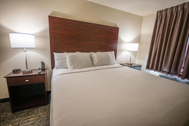 Cobblestone Hotel & Suites - Lamar