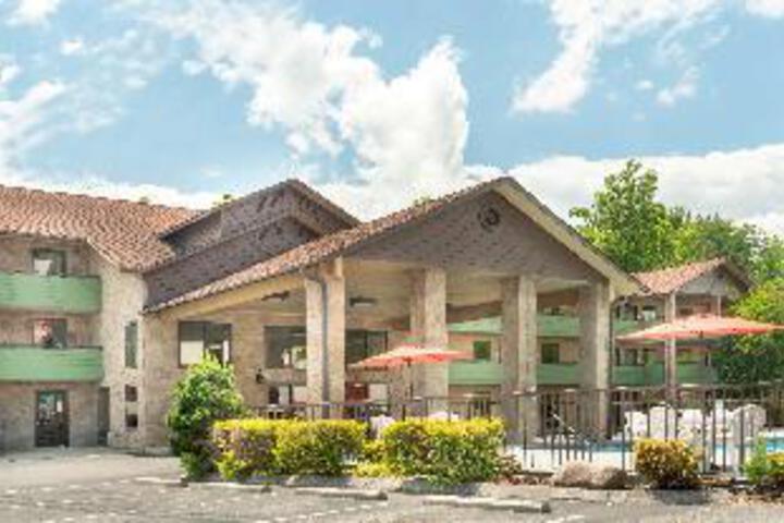 Hotel 2 of 15