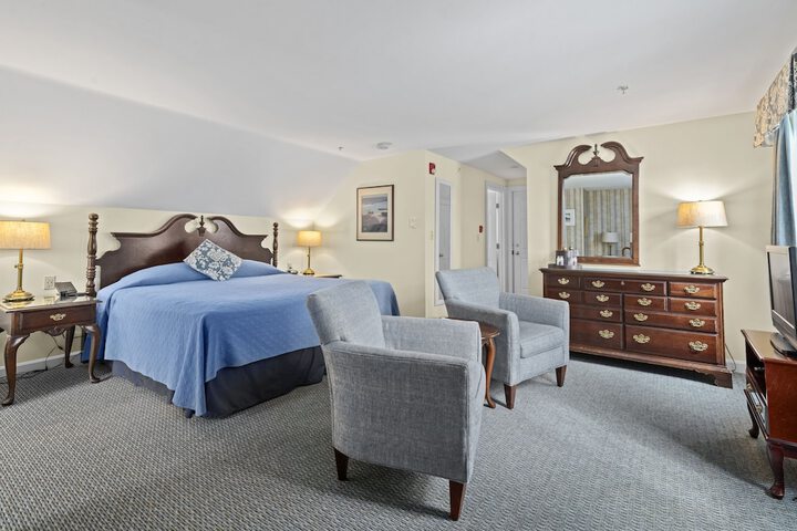 Room 34 of 77