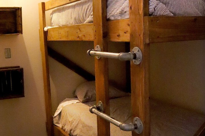 Room 54 of 76