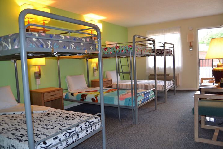 Room 43 of 130