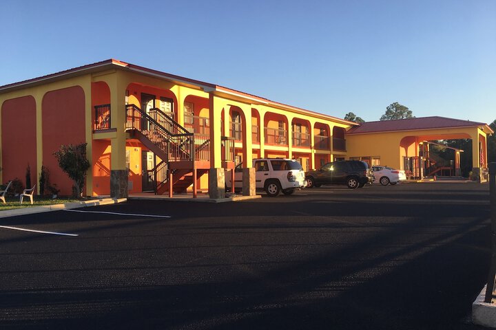 Hotel 5 of 16