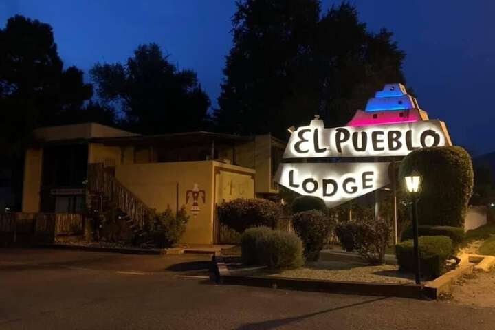 El Pueblo Lodge