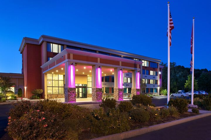 Hotel 5 of 60