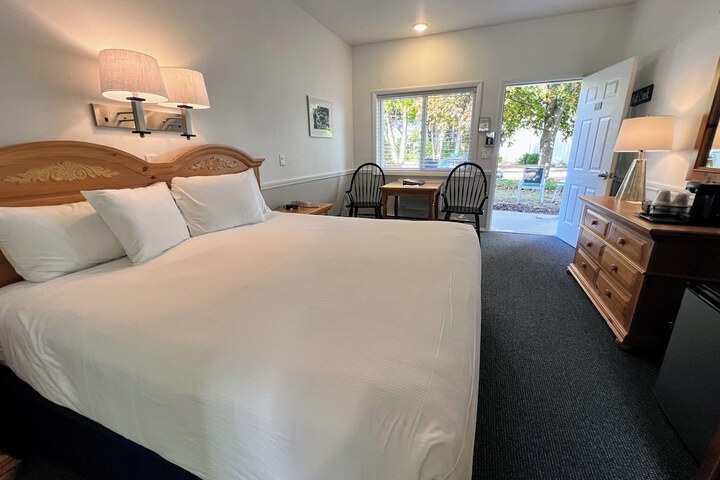 Room 34 of 67