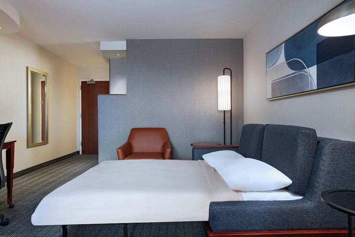 Room 41 of 77