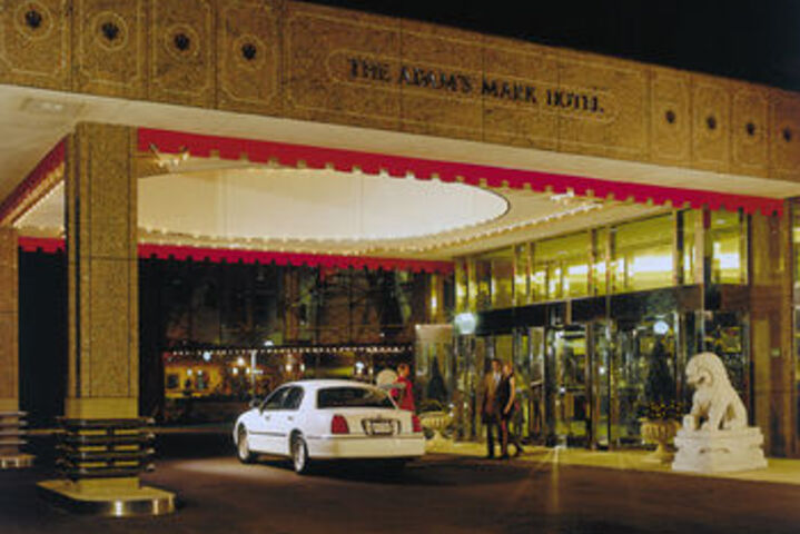 Ramada by Wyndham Buffalo Downtown