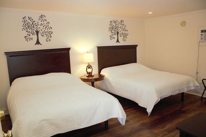 Room 12 of 22