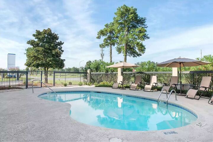 Pool 2 of 25