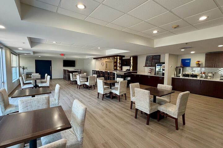 Comfort Inn & Suites Sturbridge - Brimfield