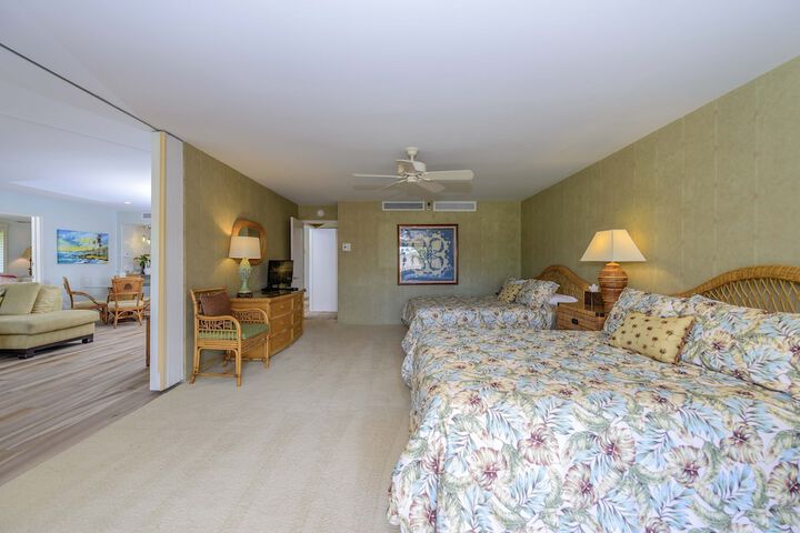 Room 11 of 52