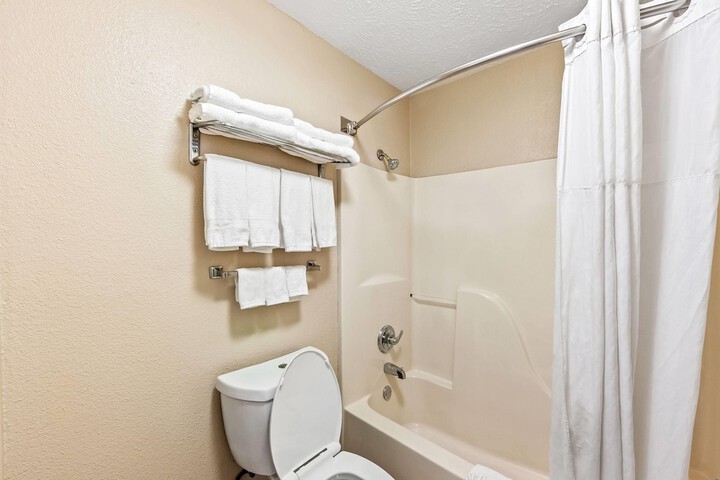 Days Inn by Wyndham Lexington