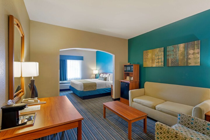 Room 21 of 28