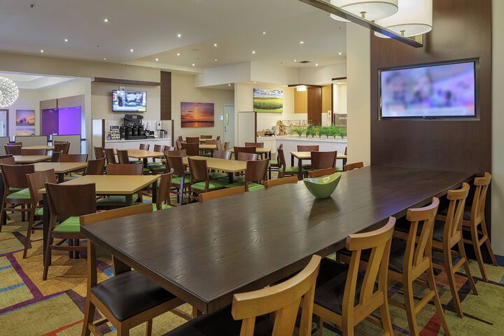 Fairfield Inn & Suites by Marriott Belleville