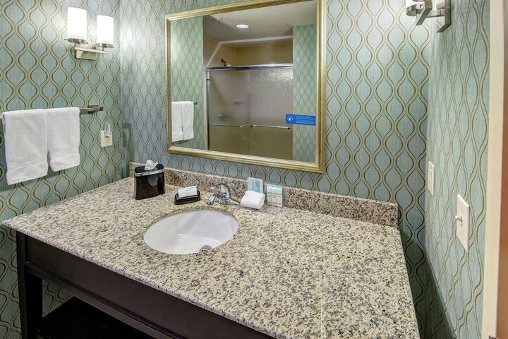 Hampton Inn & Suites Clarksville