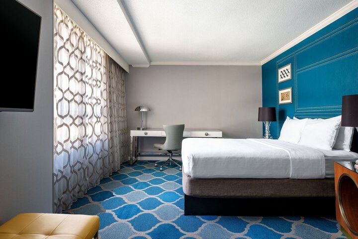Room 42 of 83