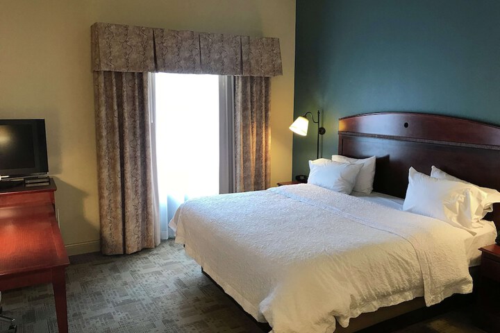 Room 11 of 42