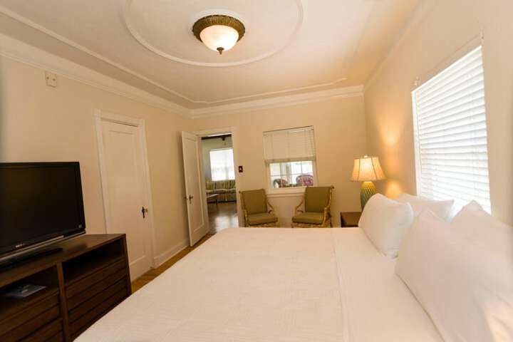 Room 84 of 141
