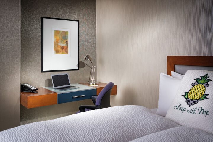 Room 15 of 35