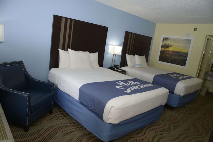Room 9 of 23