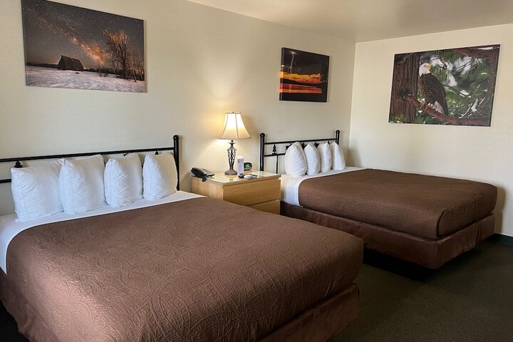 Antlers Inn