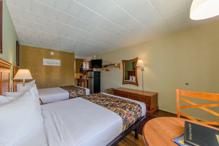 Room 25 of 54