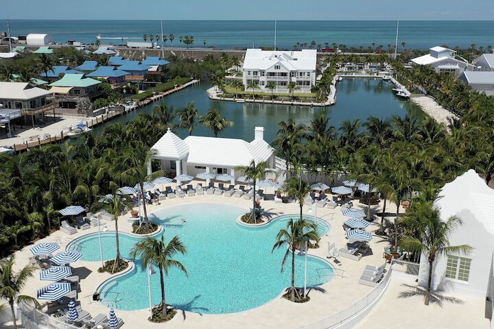 Hotel 2 of 119
