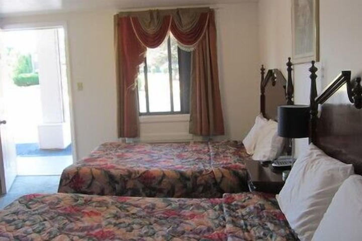 Hotel Interior 6 of 19