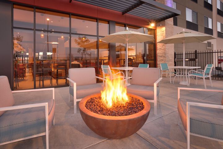 Holiday Inn Express & Suites Phoenix West - Buckeye by IHG