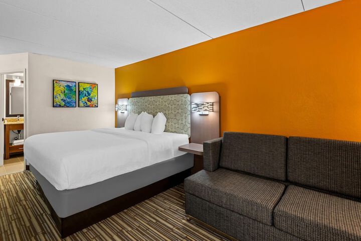 Spark by Hilton Syracuse Carrier Circle