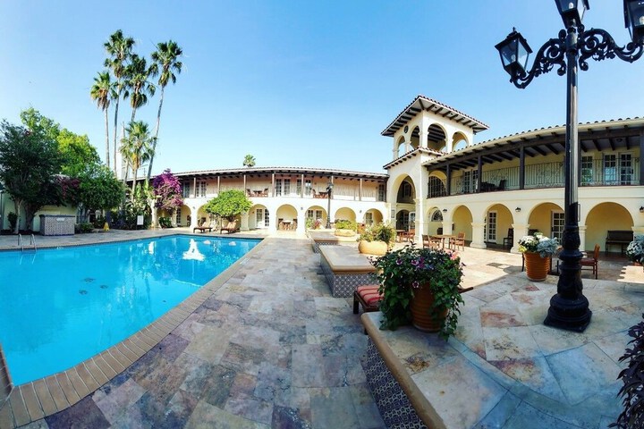 Pool 13 of 75