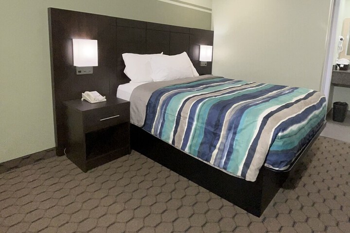 Room 43 of 71